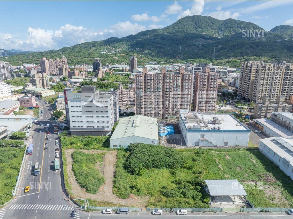 八里工業用地稀有釋出房屋室內格局與周邊環境