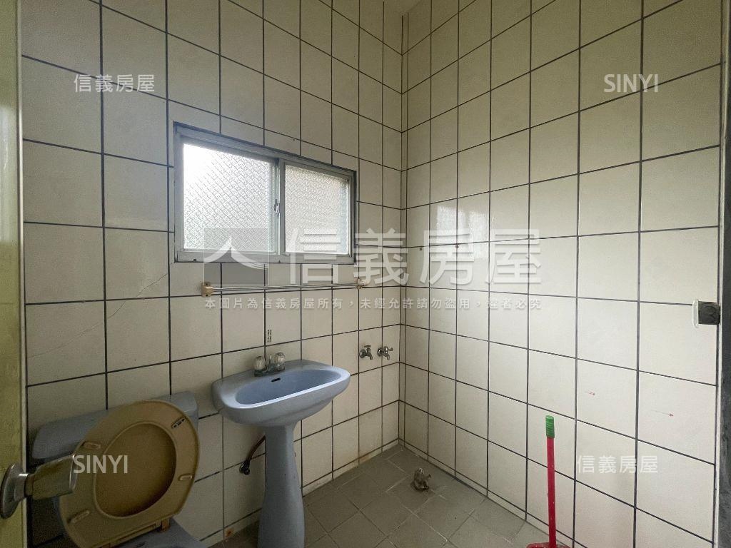 寶山水庫臨路透天房屋室內格局與周邊環境