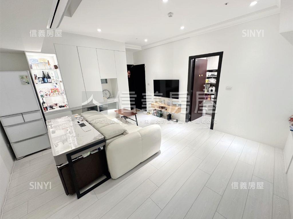 碧波白近捷運水景戶加車位房屋室內格局與周邊環境