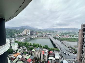 碧波白近捷運水景戶加車位