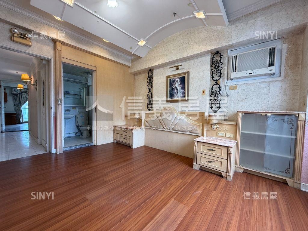 亞灣區高樓大四房三車位房屋室內格局與周邊環境