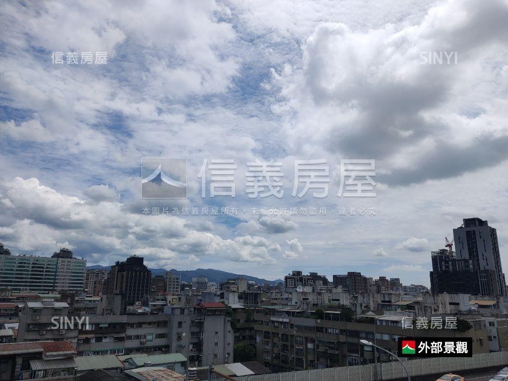 大空間。藍天高樓景觀房屋室內格局與周邊環境