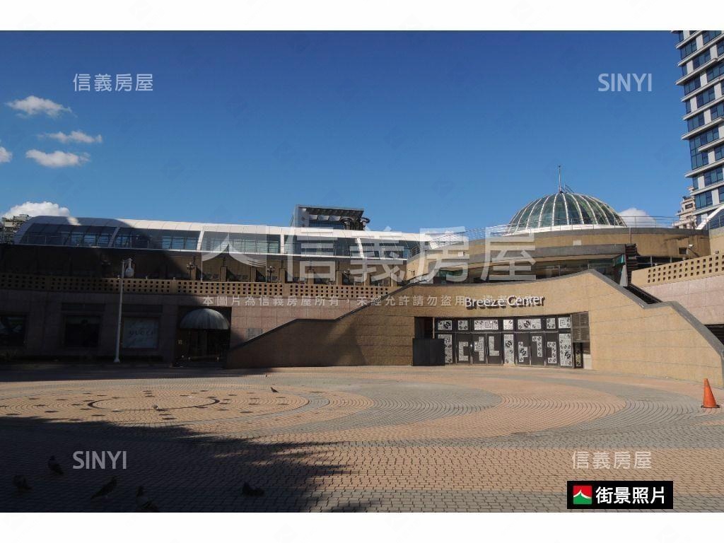 大空間。藍天高樓景觀房屋室內格局與周邊環境
