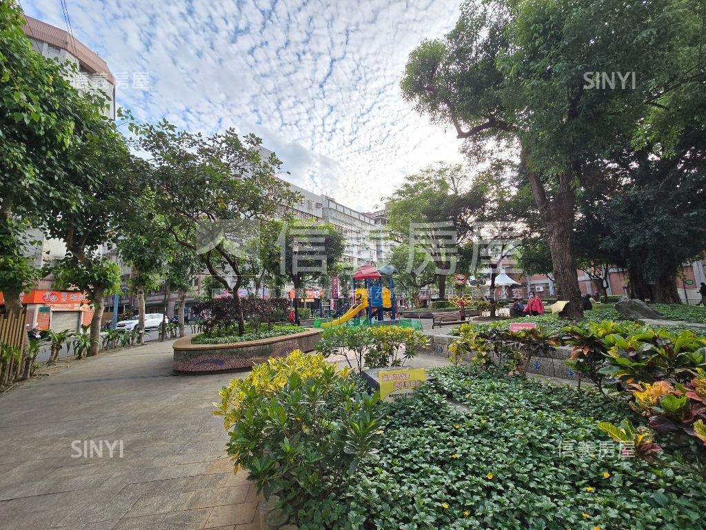 捷運丹鳳富國方正參房三樓房屋室內格局與周邊環境