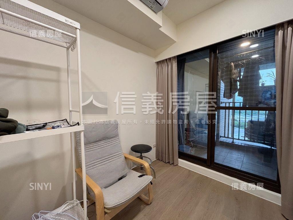 高樓景觀大兩房車位房屋室內格局與周邊環境