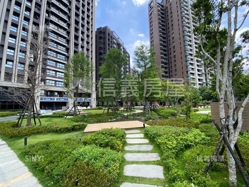 高樓景觀大兩房車位房屋室內格局與周邊環境