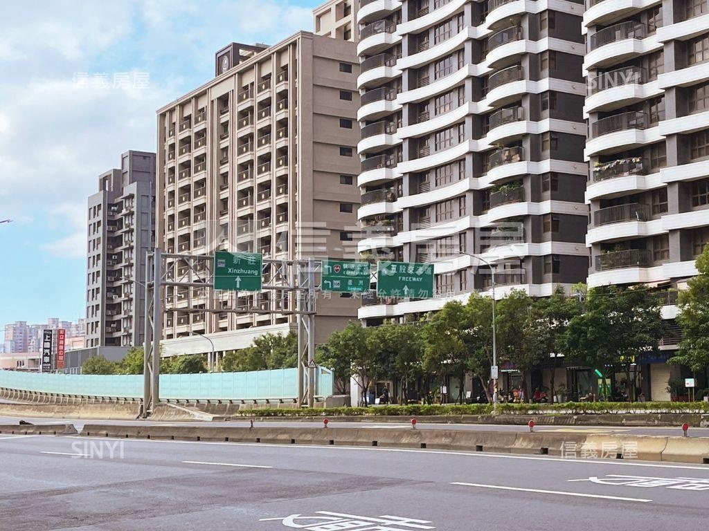 高樓景觀大兩房車位房屋室內格局與周邊環境