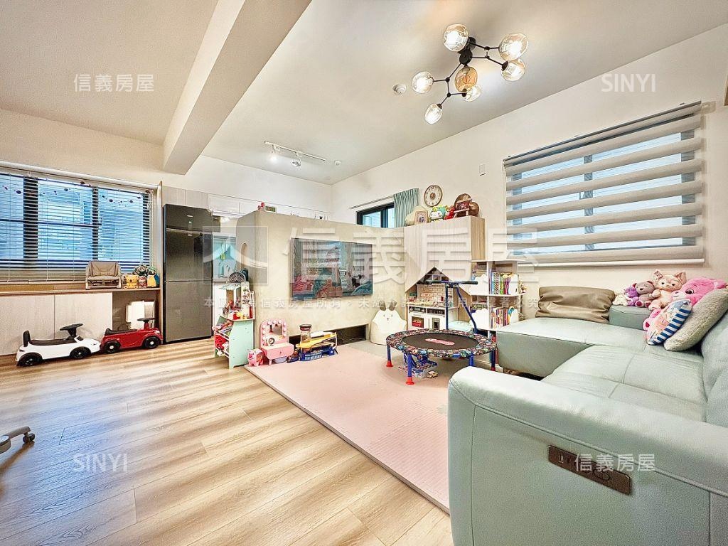 新市｜誠品大兩房裝潢美宅房屋室內格局與周邊環境