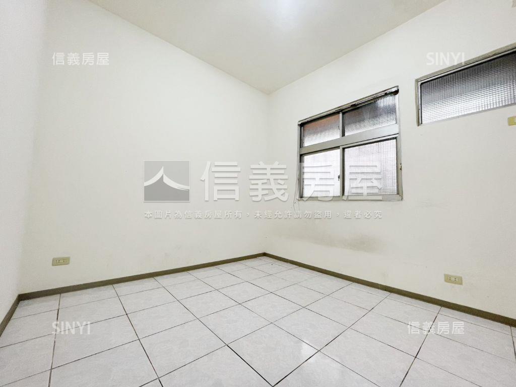 太子鎮一樓庭院大三房房屋室內格局與周邊環境
