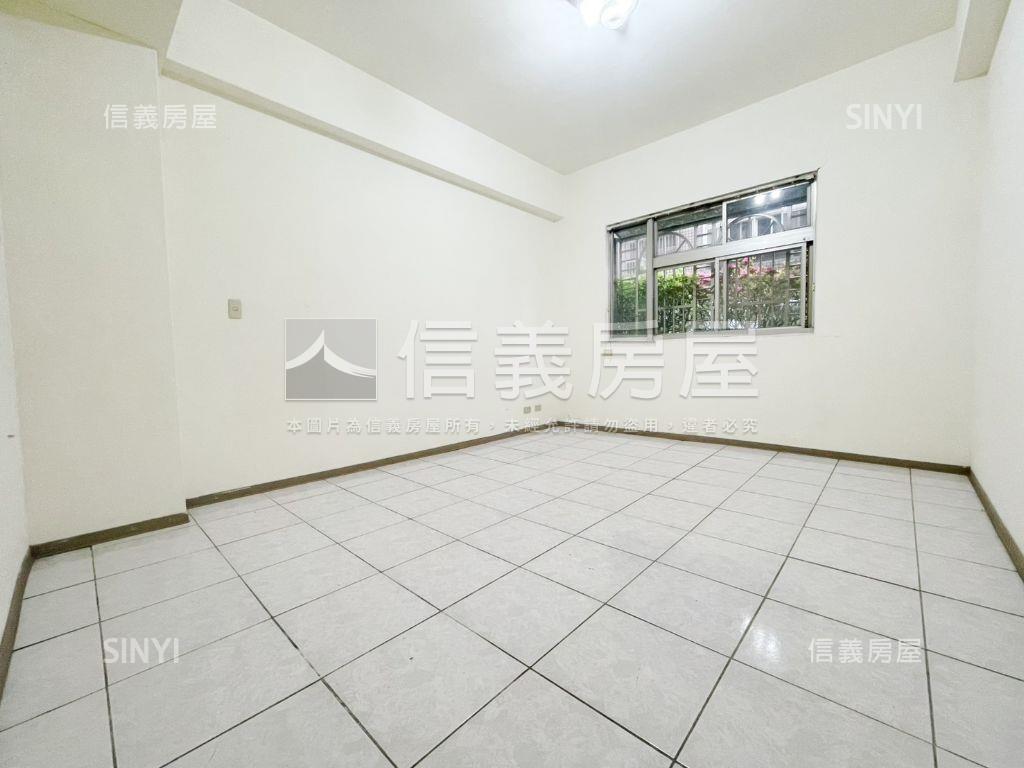 太子鎮一樓庭院大三房房屋室內格局與周邊環境