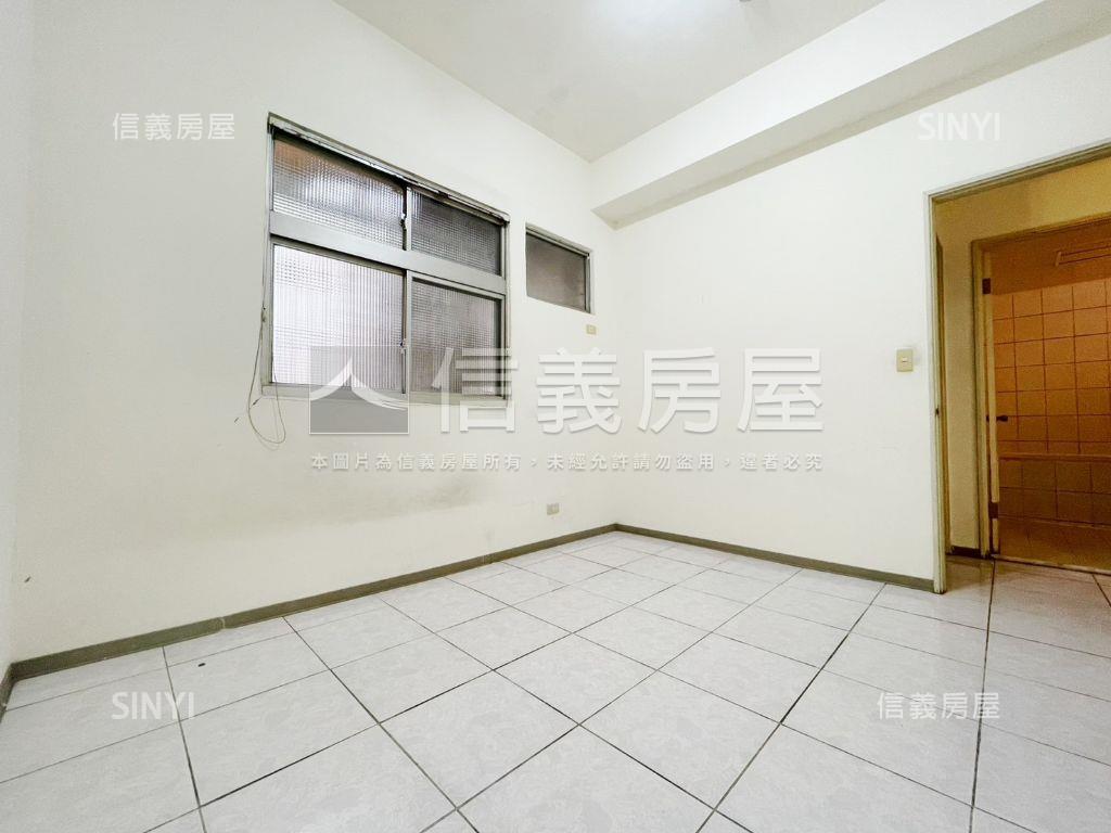 太子鎮一樓庭院大三房房屋室內格局與周邊環境