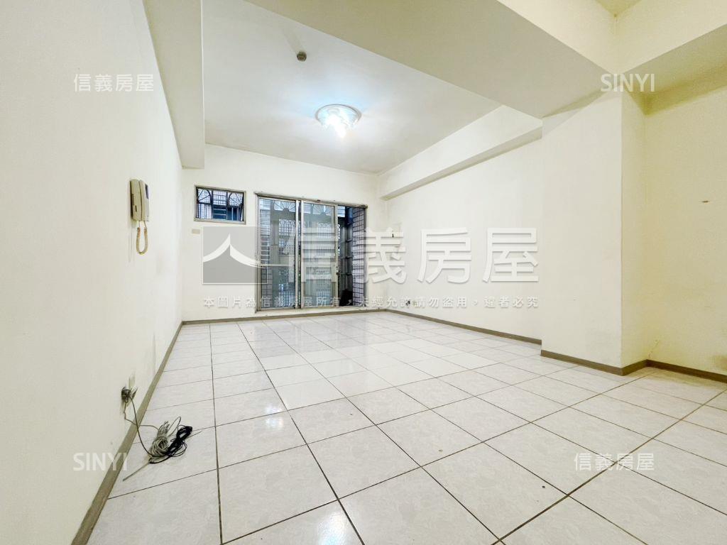 太子鎮一樓庭院大三房房屋室內格局與周邊環境