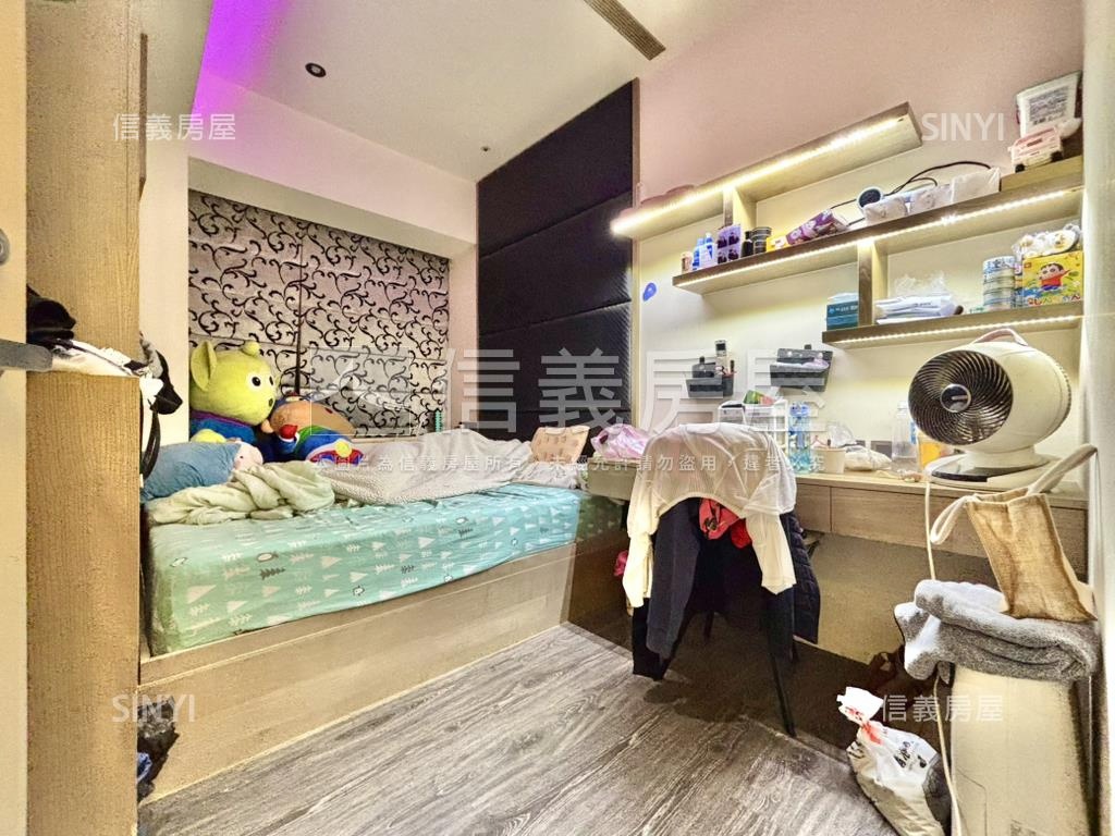 瓊樓玉宇●潤泰明峰大三房房屋室內格局與周邊環境