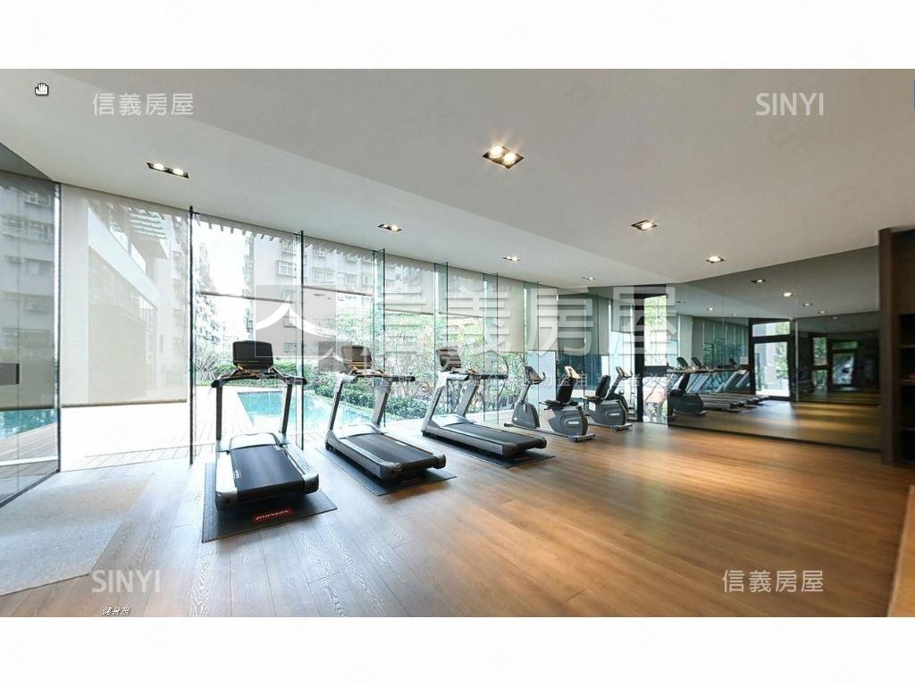 瓊樓玉宇●潤泰明峰大三房房屋室內格局與周邊環境
