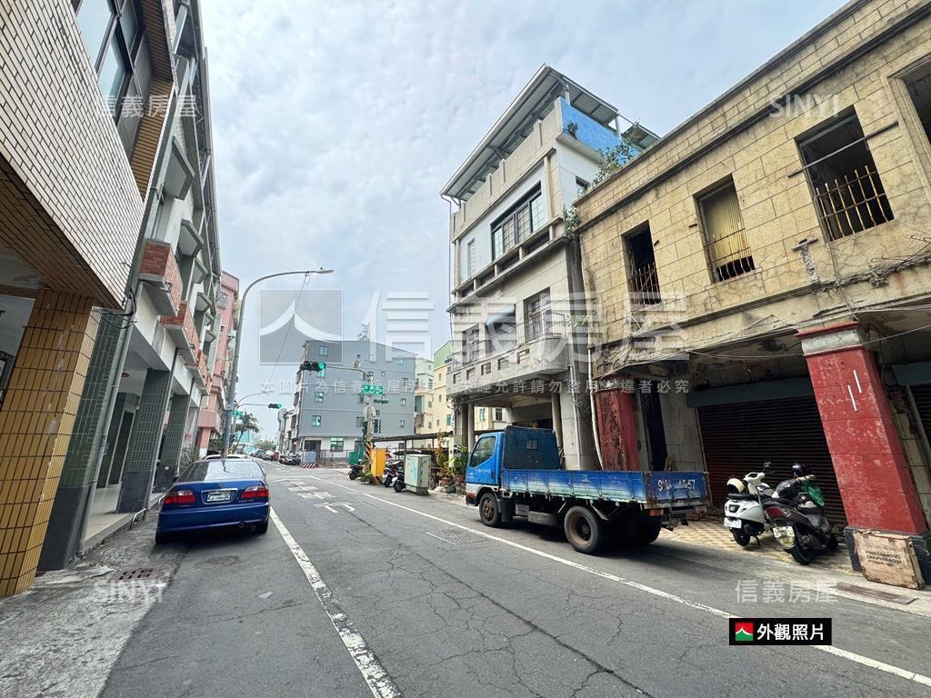 哈瑪星‧三間連棟面寬透店房屋室內格局與周邊環境