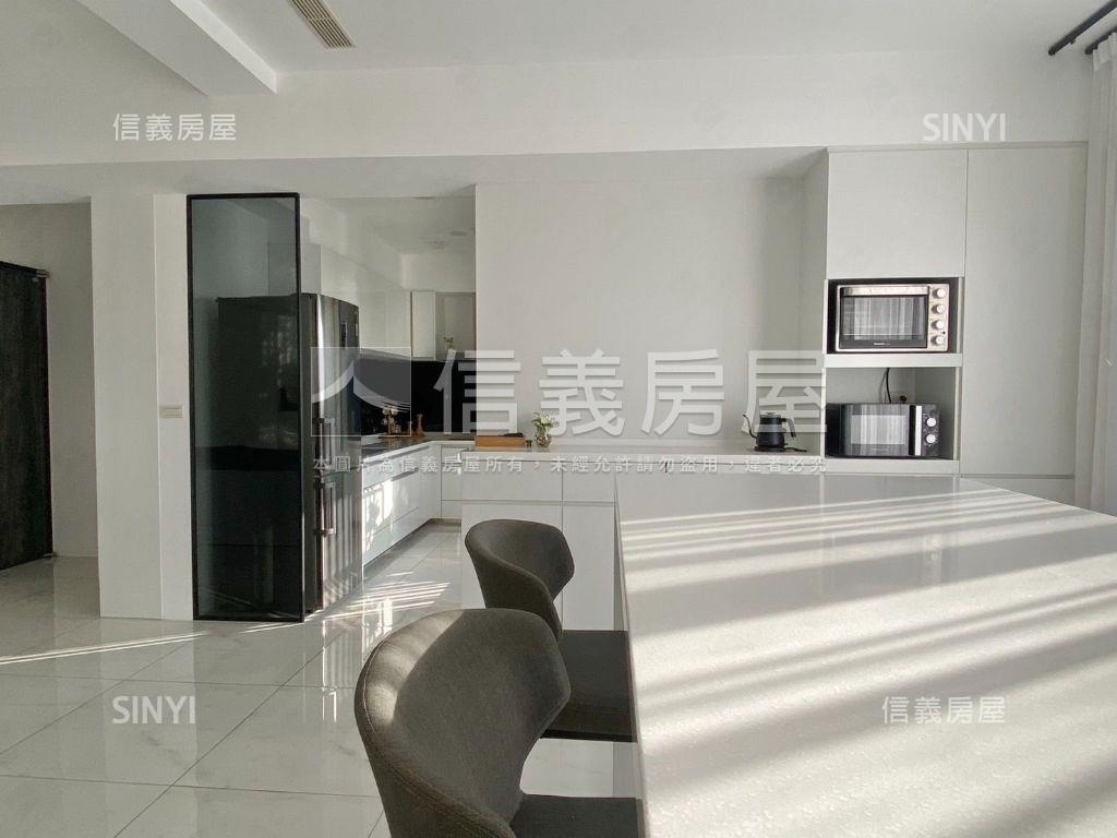 白京松の下純白三房平車房屋室內格局與周邊環境