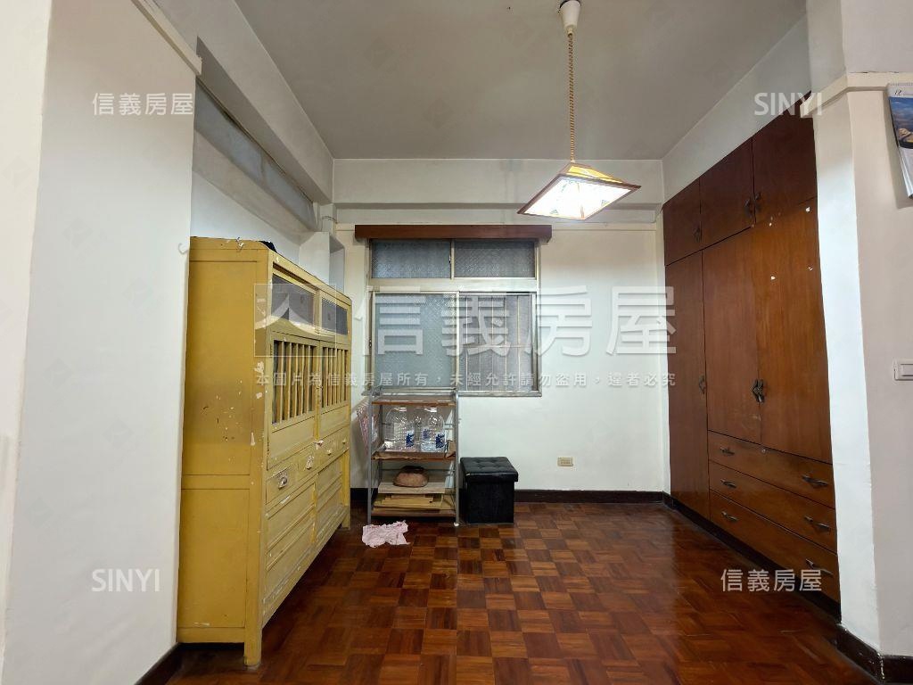 龍門邊間獨棟美寓房屋室內格局與周邊環境