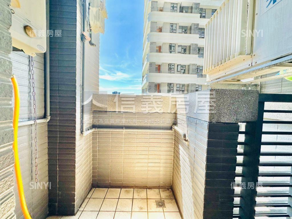 新板特區Ｆ１高樓精美套房房屋室內格局與周邊環境