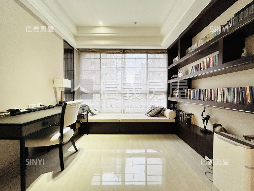 涵美裝潢美宅４房車位房屋室內格局與周邊環境