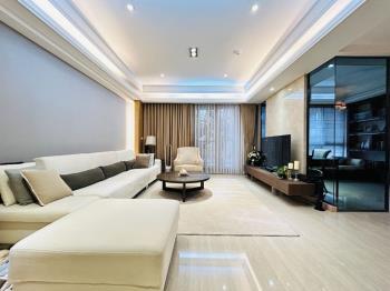 涵美裝潢美宅４房車位