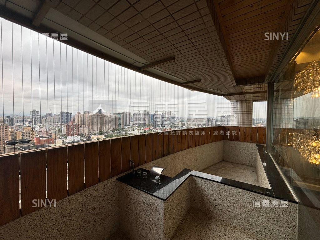 昇捷臻品遠挑美景樓中樓房屋室內格局與周邊環境