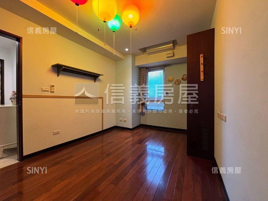 昇捷臻品遠挑美景樓中樓房屋室內格局與周邊環境