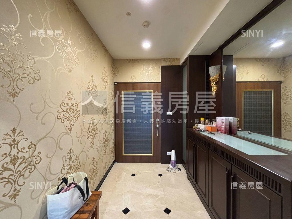 昇捷臻品遠挑美景樓中樓房屋室內格局與周邊環境