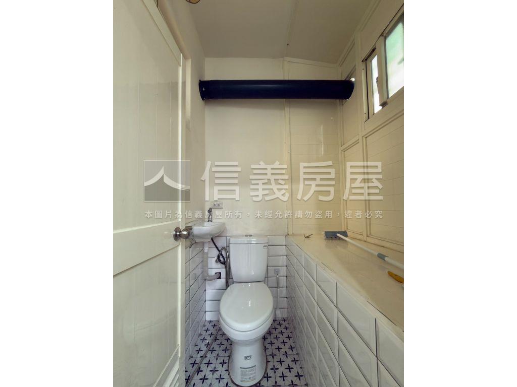 近四號公園優質頂加房屋室內格局與周邊環境