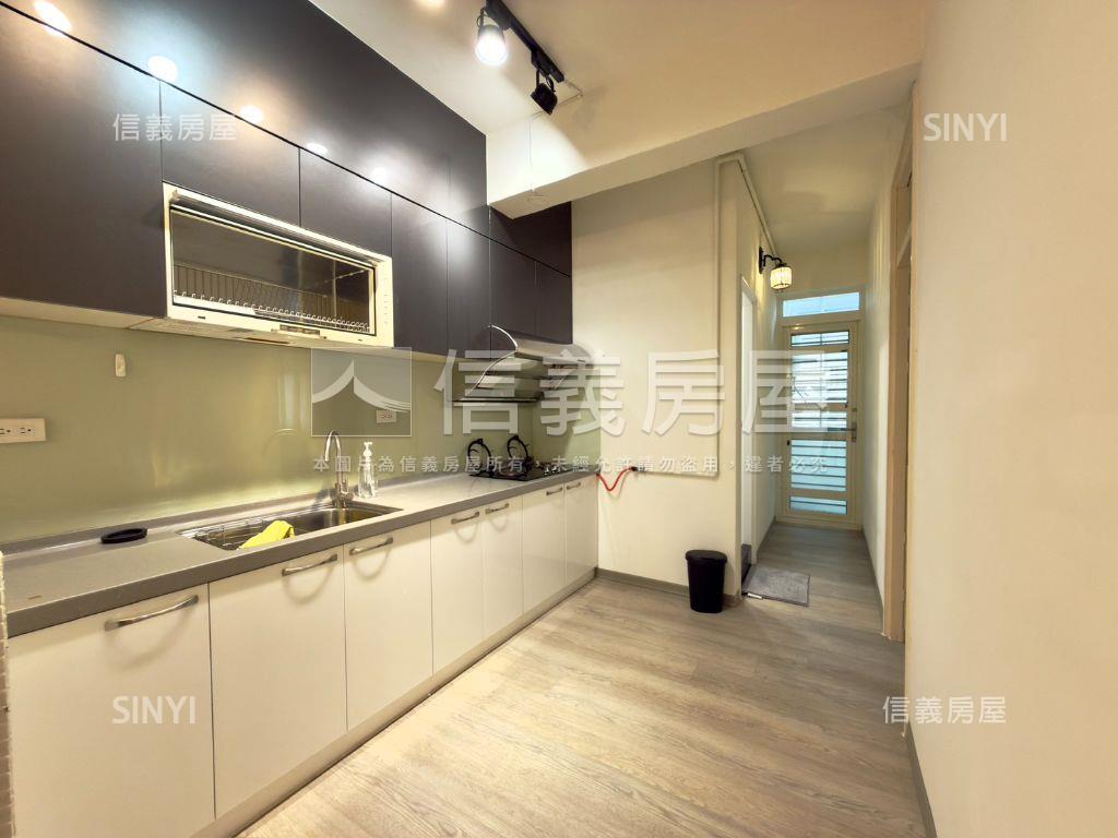 近四號公園優質頂加房屋室內格局與周邊環境