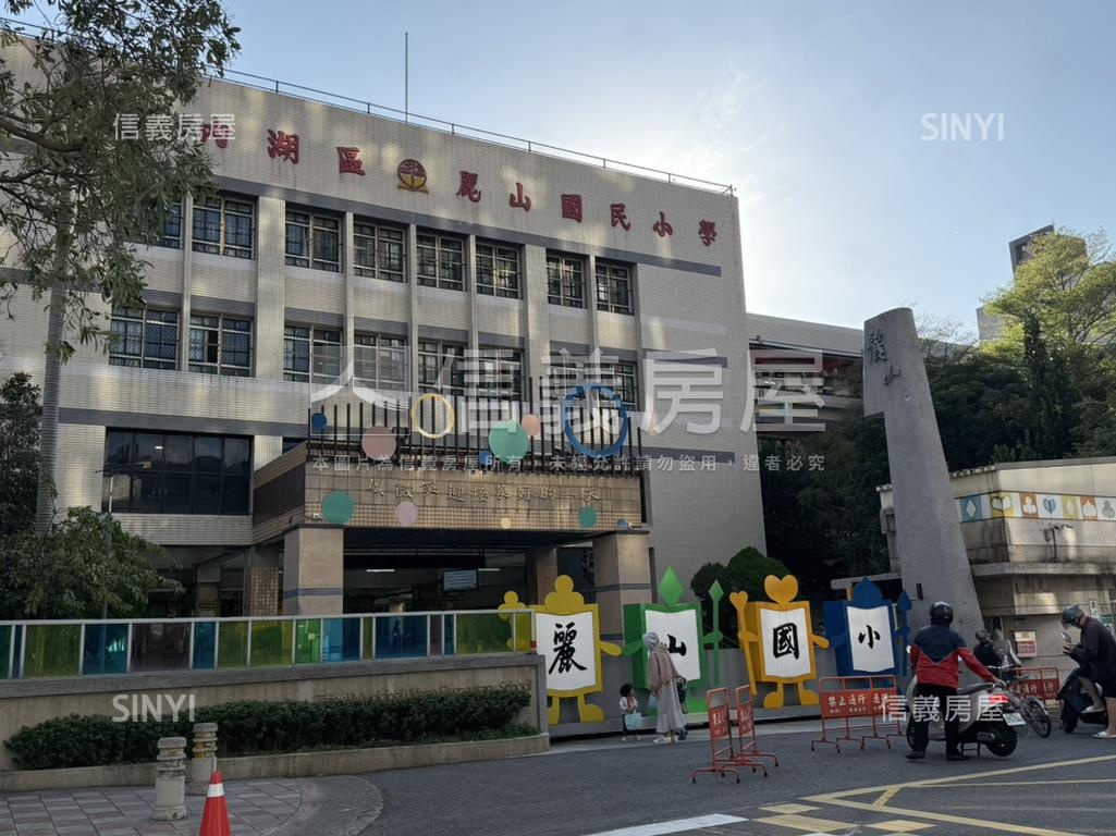 西湖捷運小家庭最愛２樓房屋室內格局與周邊環境