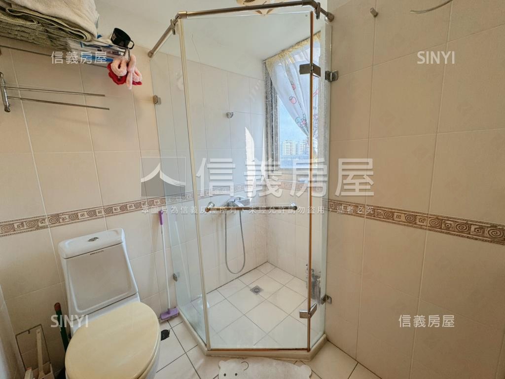 國泰建設｜次頂樓三房平車房屋室內格局與周邊環境