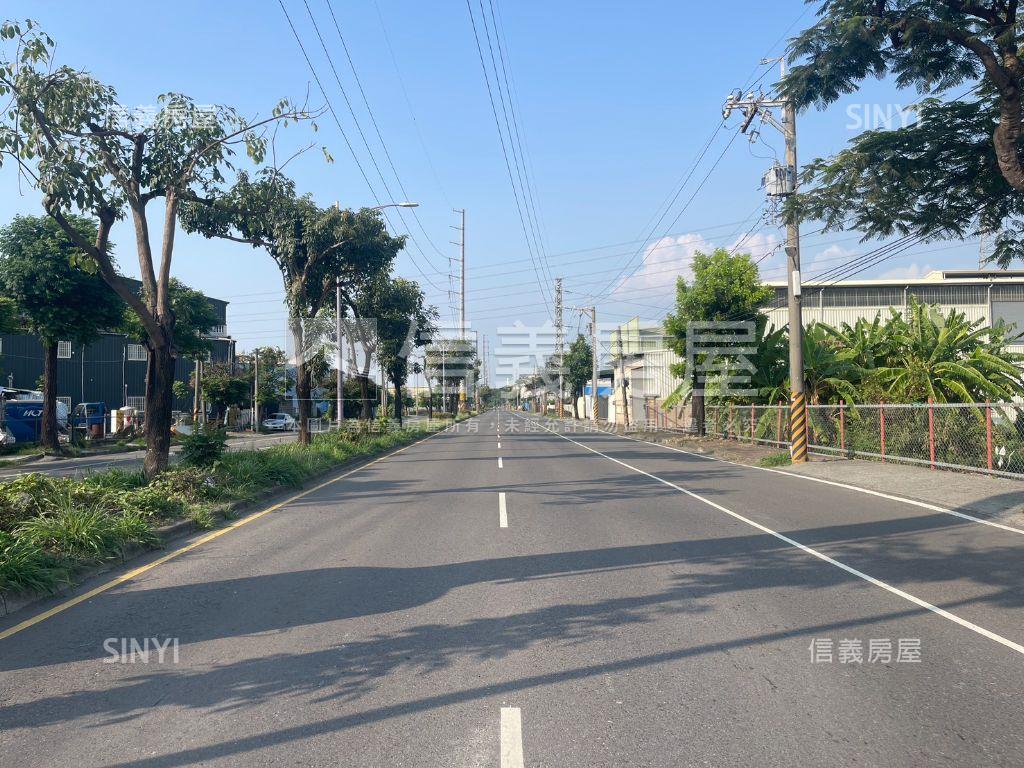大寮光明正路面寬辦公廠房房屋室內格局與周邊環境
