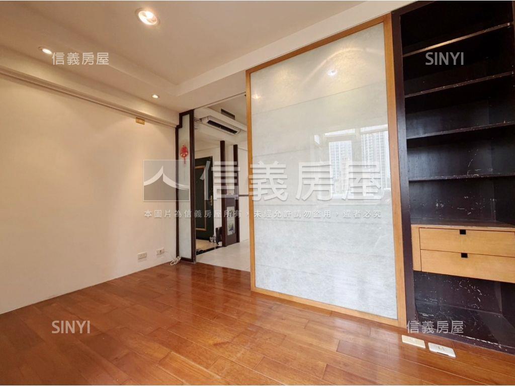 獨家珍藏｜花都三房加車房屋室內格局與周邊環境