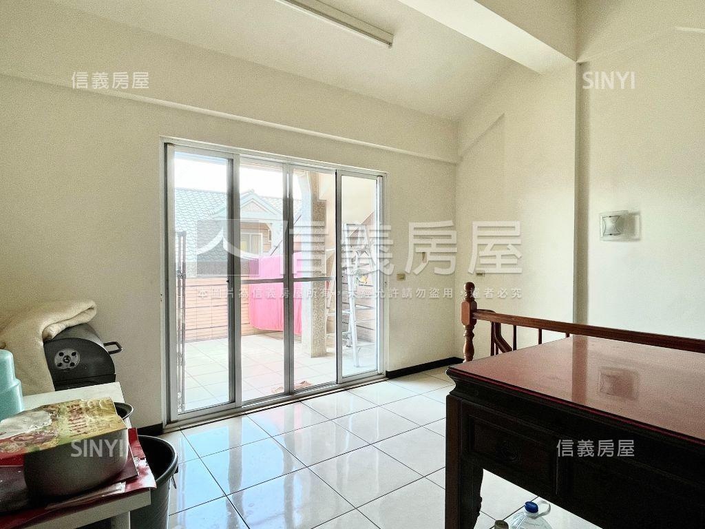 國際路三本美墅館房屋室內格局與周邊環境