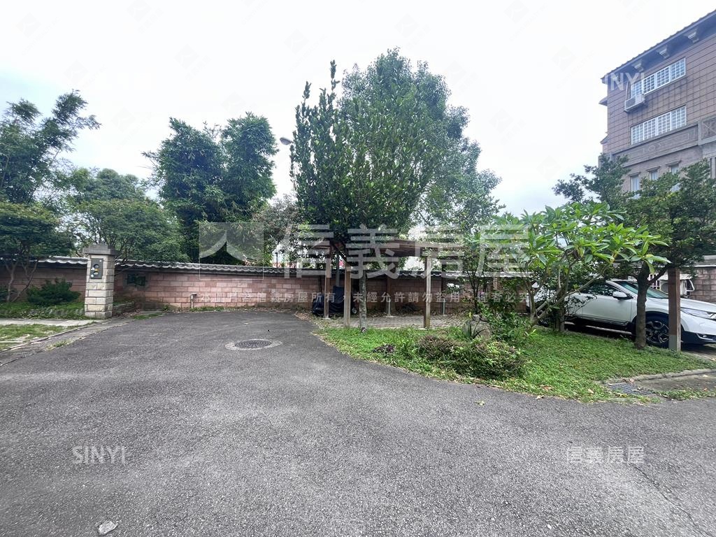國際路三本美墅館房屋室內格局與周邊環境