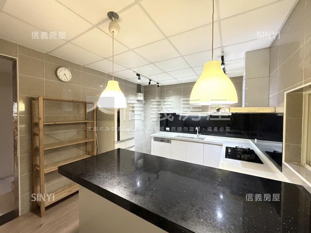 大里質感裝潢臨路透天房屋室內格局與周邊環境