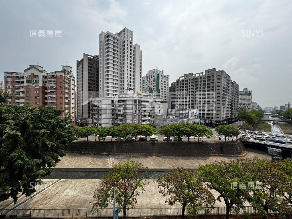 近南屯捷運站３房美視野房屋室內格局與周邊環境