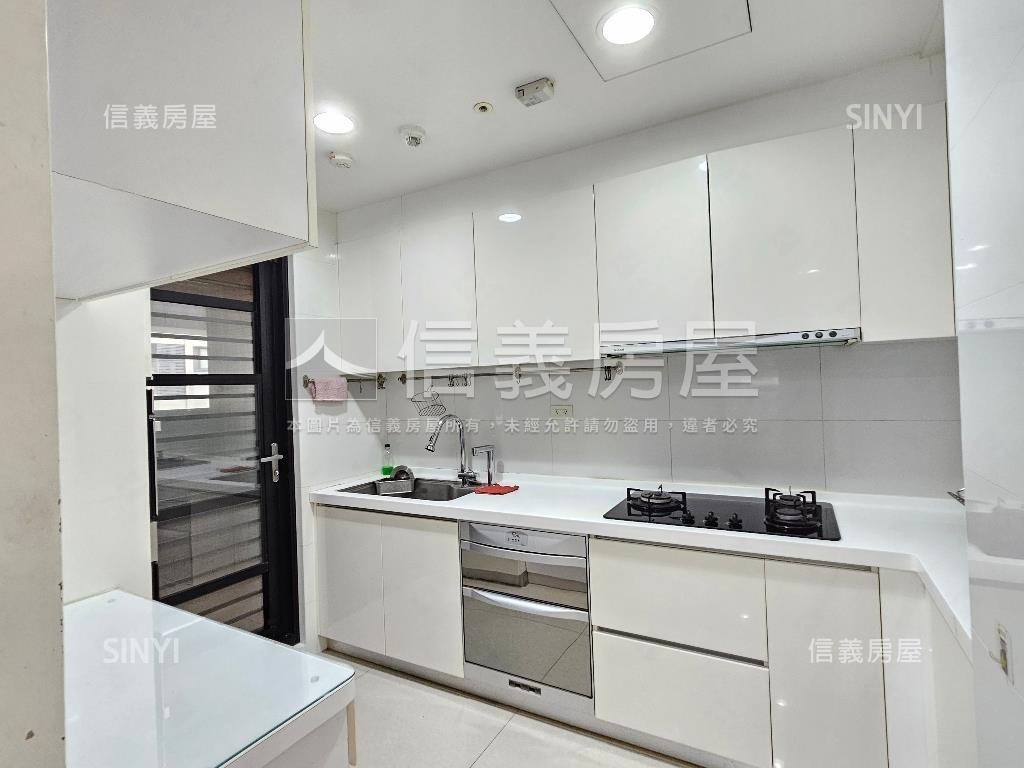 雲世紀溫馨三房再現房屋室內格局與周邊環境