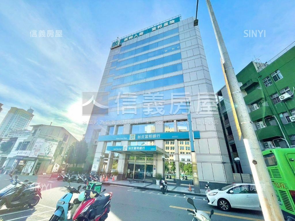 西區大地坪前後臨路透天房屋室內格局與周邊環境
