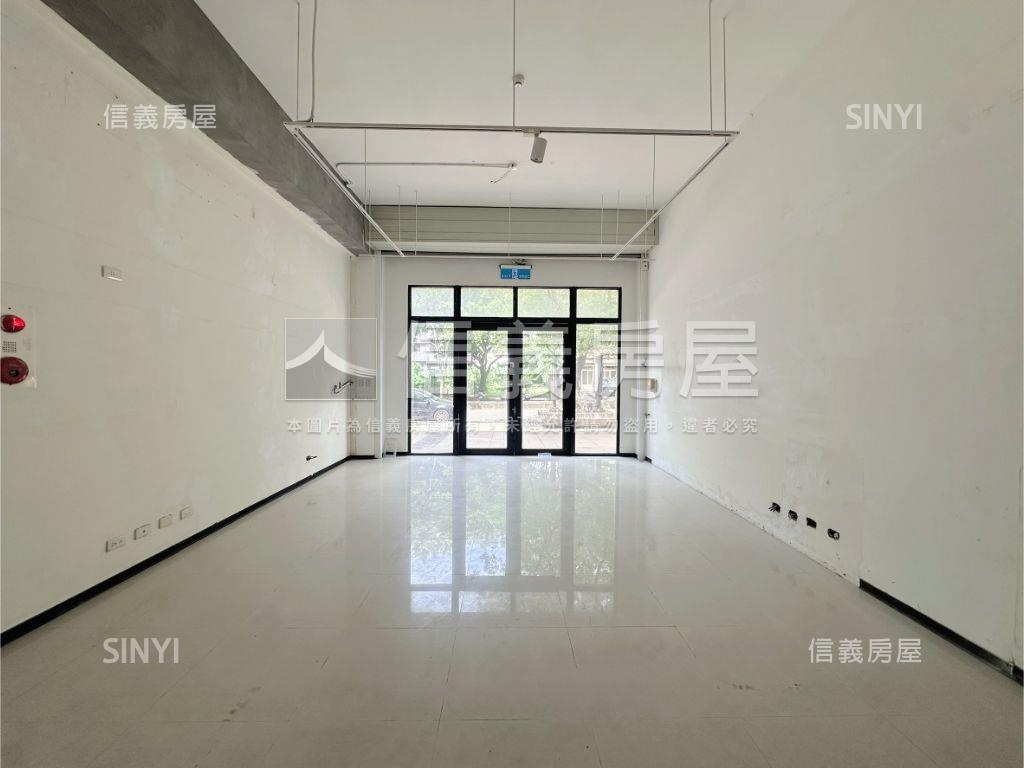 竹北高鐵ＩＰＡＲＫ金店面房屋室內格局與周邊環境
