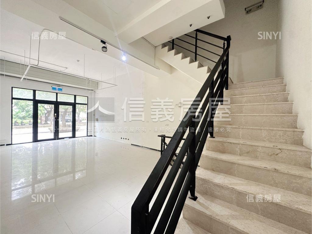 竹北高鐵ＩＰＡＲＫ金店面房屋室內格局與周邊環境