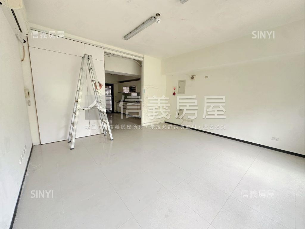 竹北高鐵ＩＰＡＲＫ金店面房屋室內格局與周邊環境