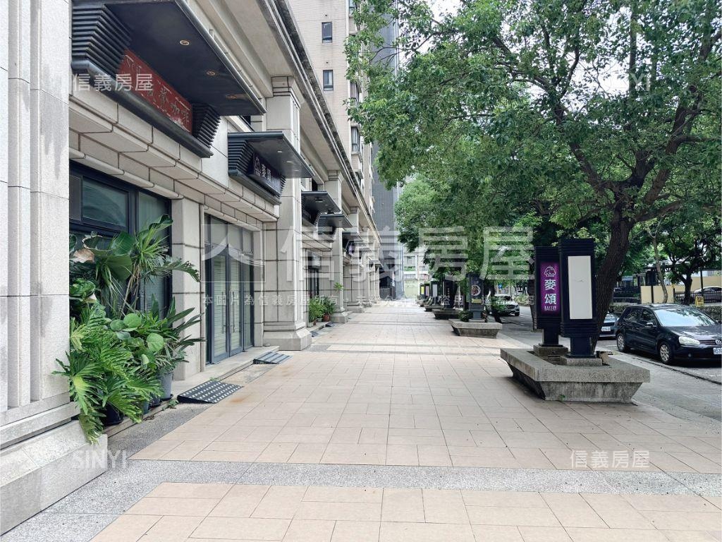 竹北高鐵ＩＰＡＲＫ金店面房屋室內格局與周邊環境