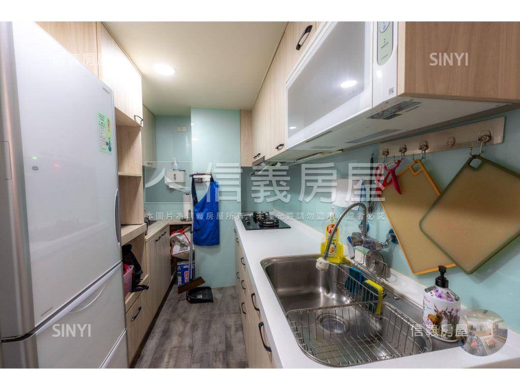 稀有釋出＞玫瑰美妝正三房房屋室內格局與周邊環境