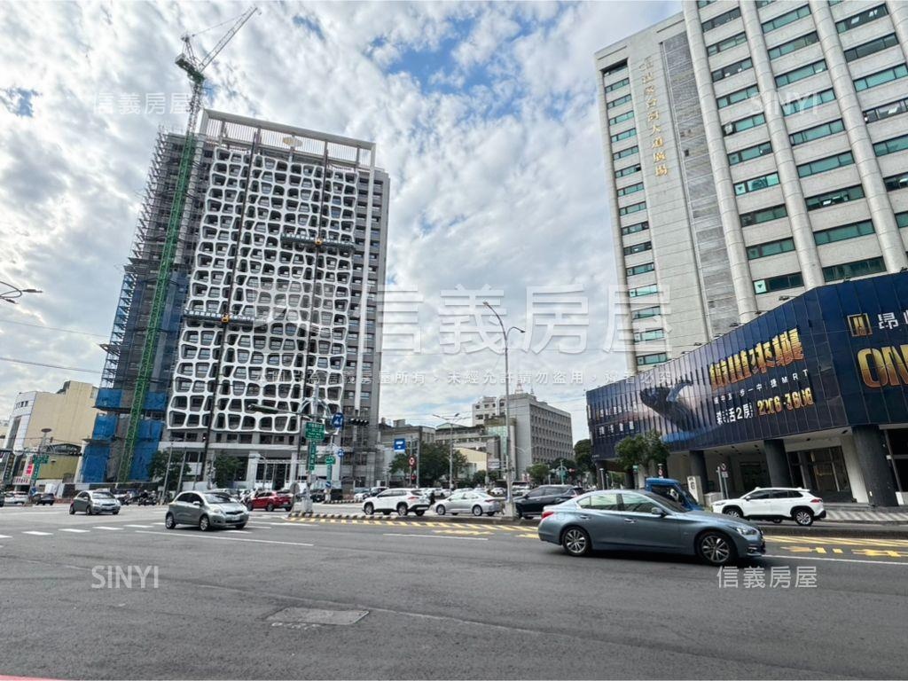 西區中高樓層☆陽台套房房屋室內格局與周邊環境