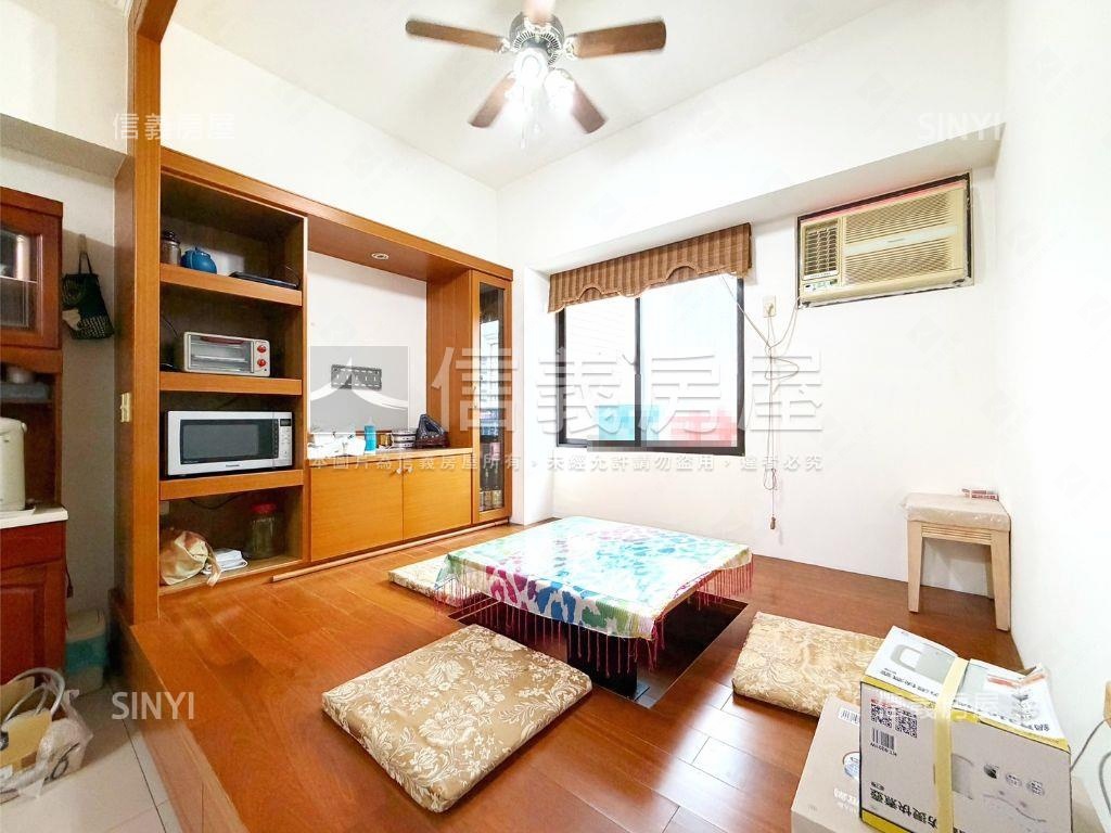 左營精選裝潢三房平車房屋室內格局與周邊環境