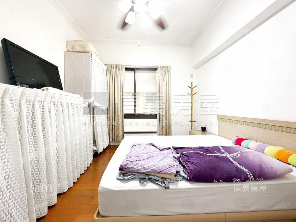 左營精選裝潢三房平車房屋室內格局與周邊環境