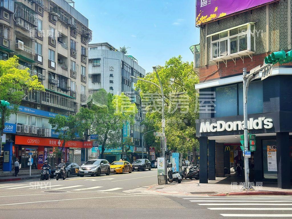 新接★松仁美景電梯三房房屋室內格局與周邊環境