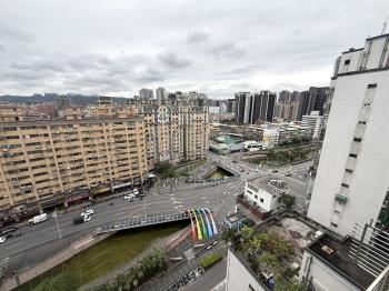 綠堤景觀四房車位