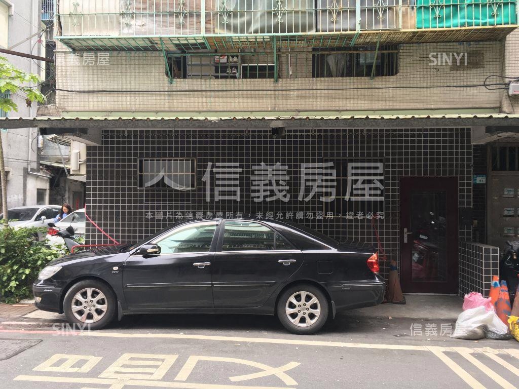 三角窗一樓店辦房屋室內格局與周邊環境